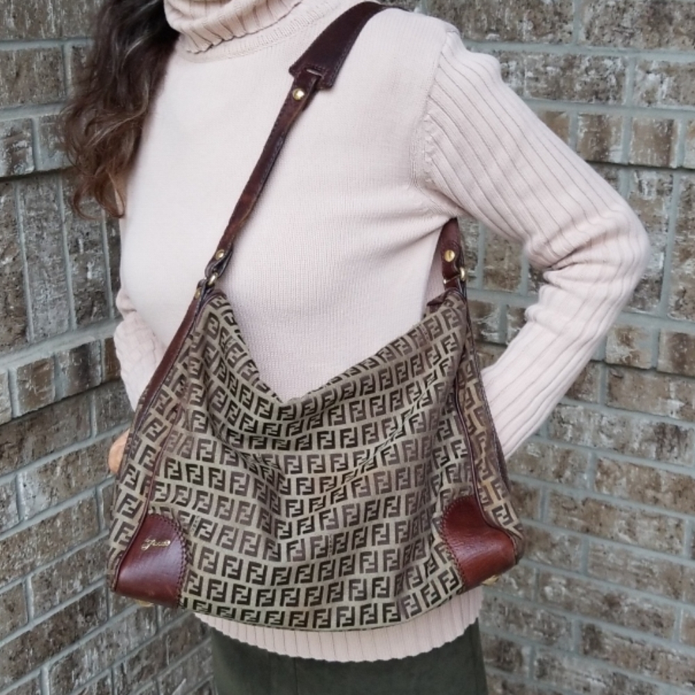 Vintage Fendi shoulder bag